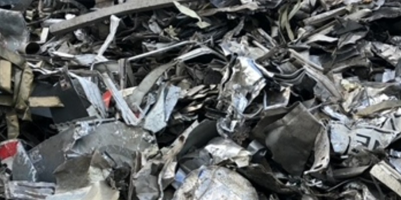 rMIX: Raccolta, Selezione e Vendita di Rottami di Alluminio e Acciaio