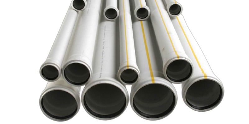 rMIX: Produzione di Tubi Lisci in PVC per lo Scarico Acque e Fognatura