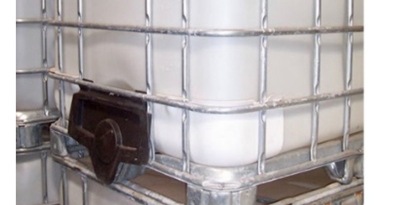 rMIX: Cisterne da 1000 litri in HDPE con Gabbia Metallica