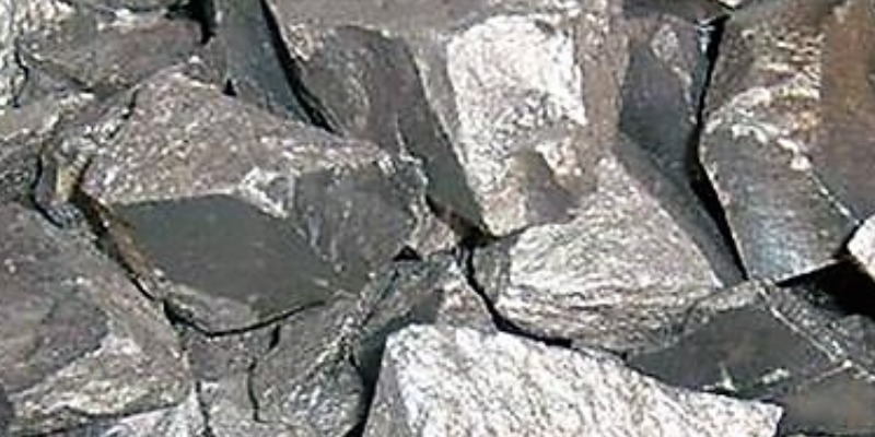 https://www.arezio.it/ - rMIX: Disponiamo di Minerale in Ferro-Cromo adatto per Acciaio
